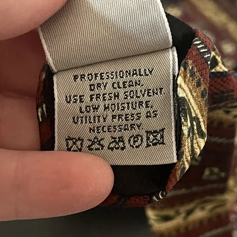 AKA Eddie Bauer Mens Vintage 100% Silk Tie Made In USA Geometric Retro Design